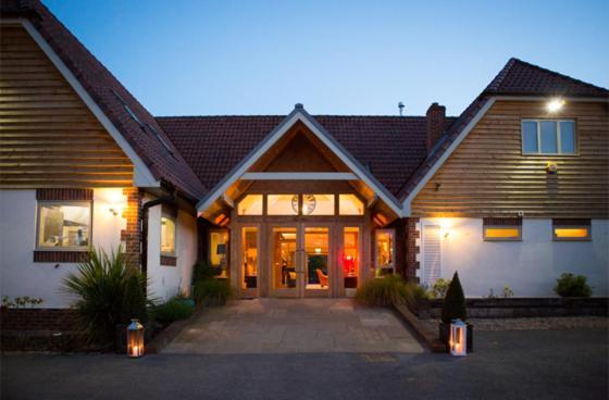 Blacknest Golf And Country Club Alton  Ngoại thất bức ảnh