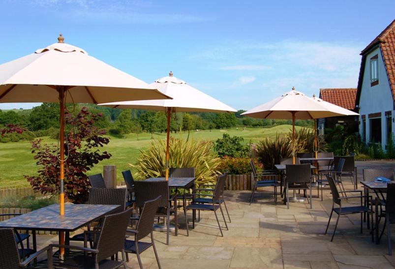 Blacknest Golf And Country Club Alton  Ngoại thất bức ảnh